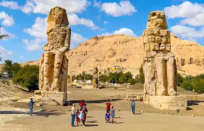 Destinations  Colossi of Memnon (Luxor)